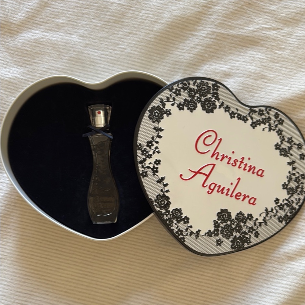 Christina Aguilera Heart-Shaped Perfume Set - brand new